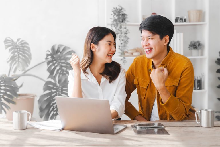 Tips Mengatur Keuangan Keluarga agar Tetap Stabil dan Bahagia